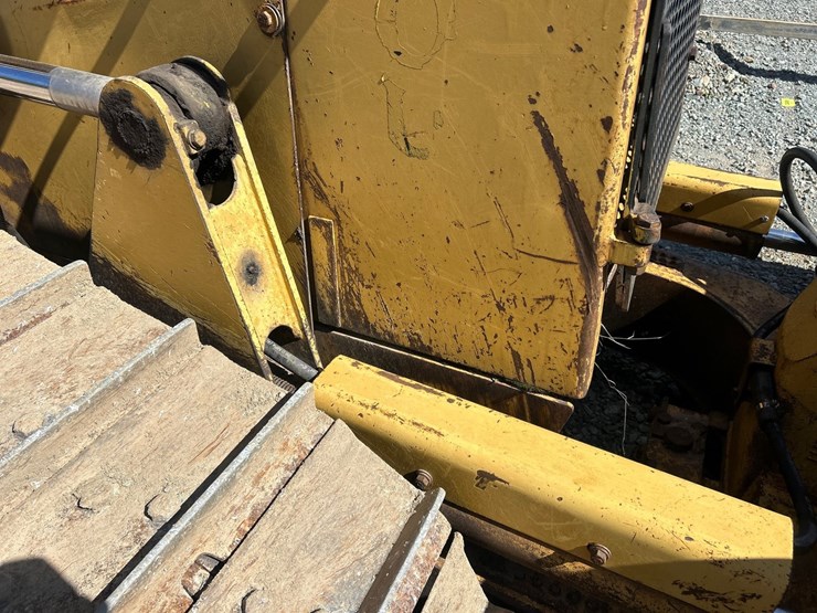 caterpillar-d6m-image-18
