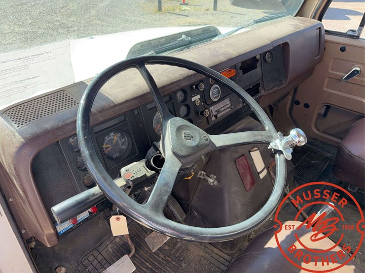 1985-international-s1900-image-27