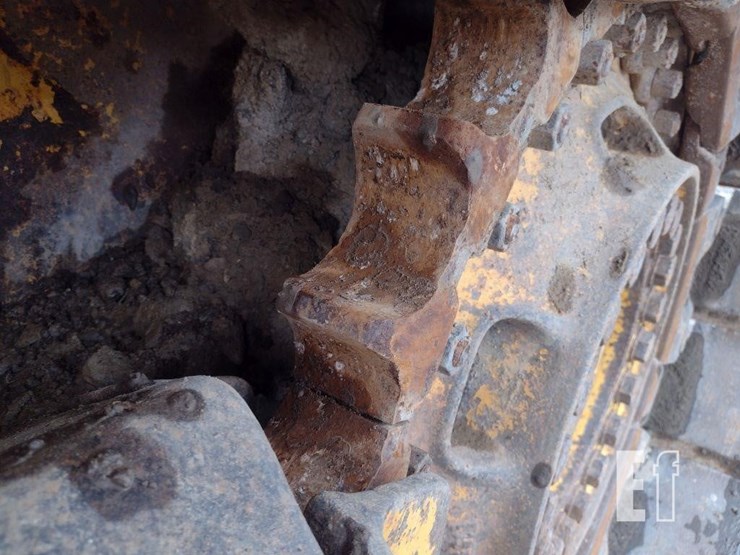 komatsu-d61ex-15e0-image-16