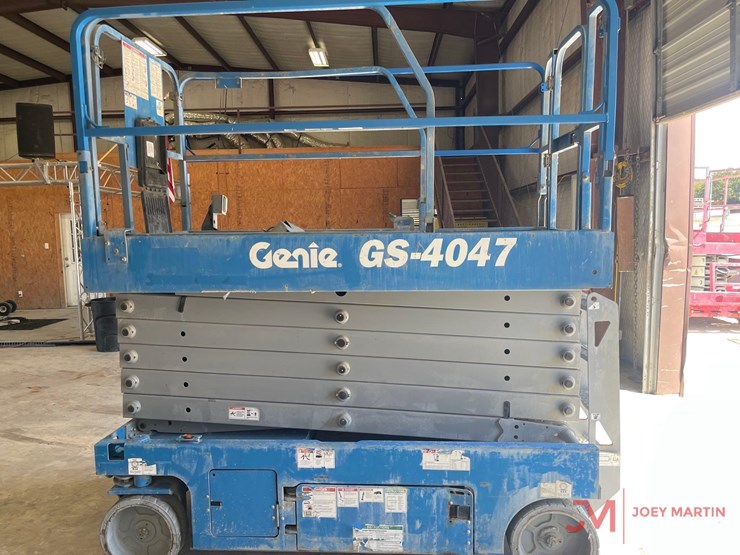 2019-genie-gs-4047-electric-scissor-lift-image-6