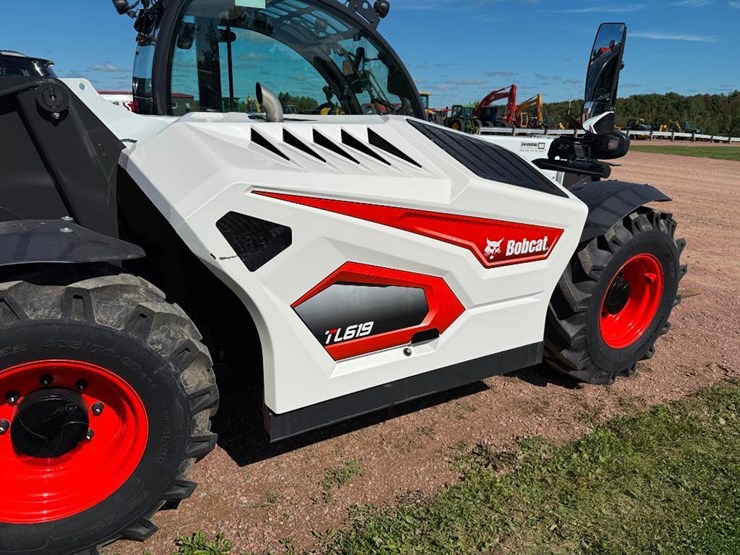 2021-bobcat-tl619-image-21