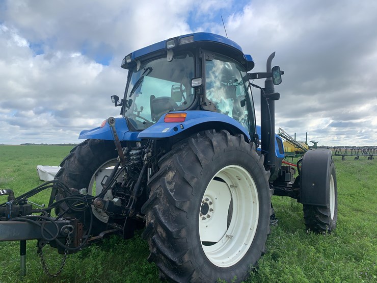 new-holland-ts125a-image-5