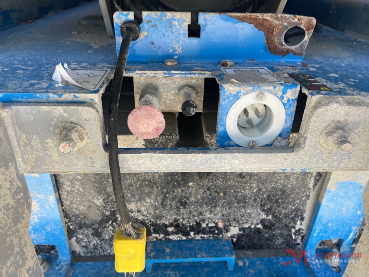 2019-genie-gs-4047-electric-scissor-lift-image-14
