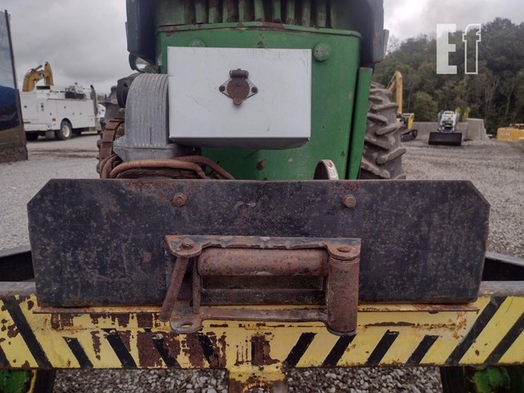 john-deere-2520-image-22