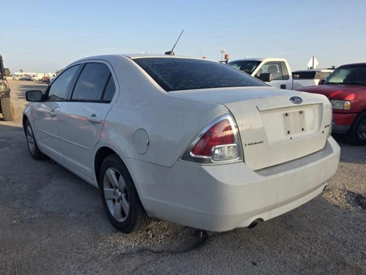 2009-ford-fusion-3fahp07139r149776-image-4