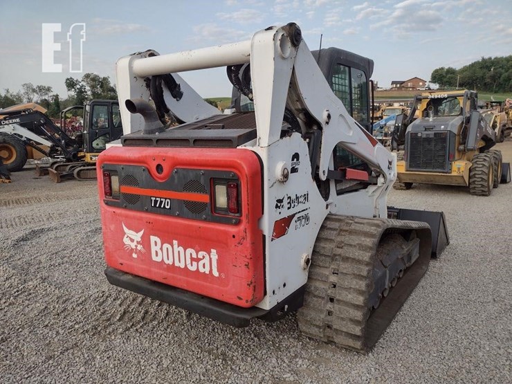 2020-bobcat-t770-image-33