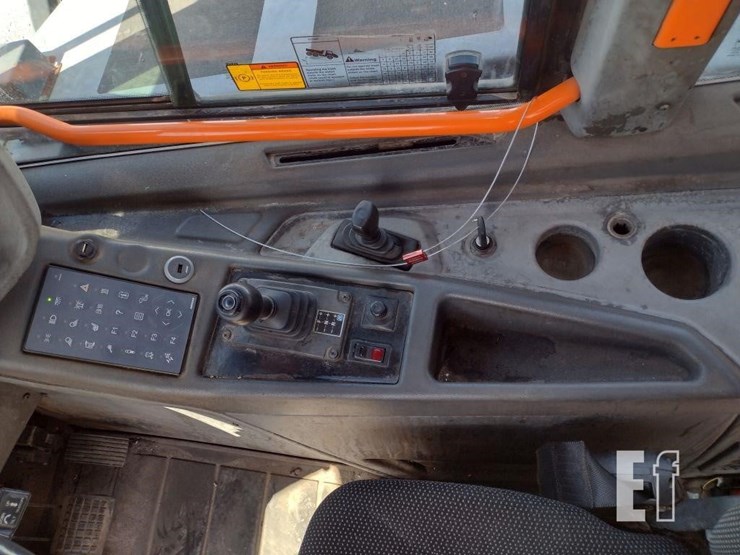 2020-doosan-da30-image-8
