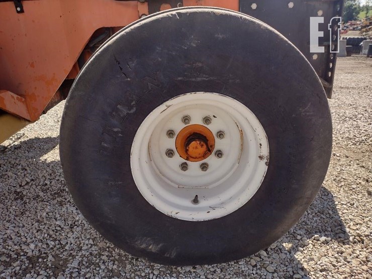 new-holland-ts115a-image-32