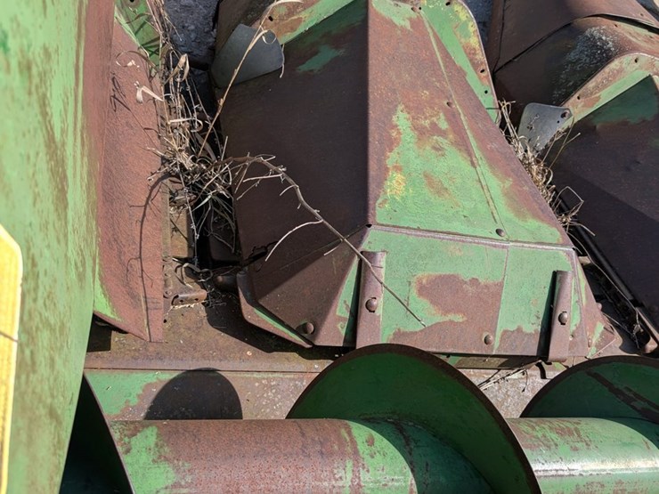 john-deere-444-image-12