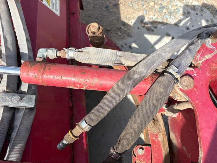 #5579-•-ventrac-kj520-sweeper-attachment-image-9