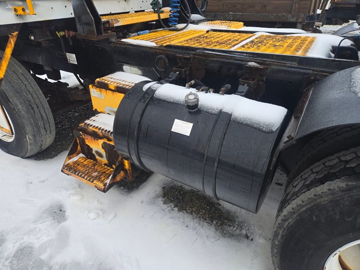 2011-capacity-tj5000dr-image-18