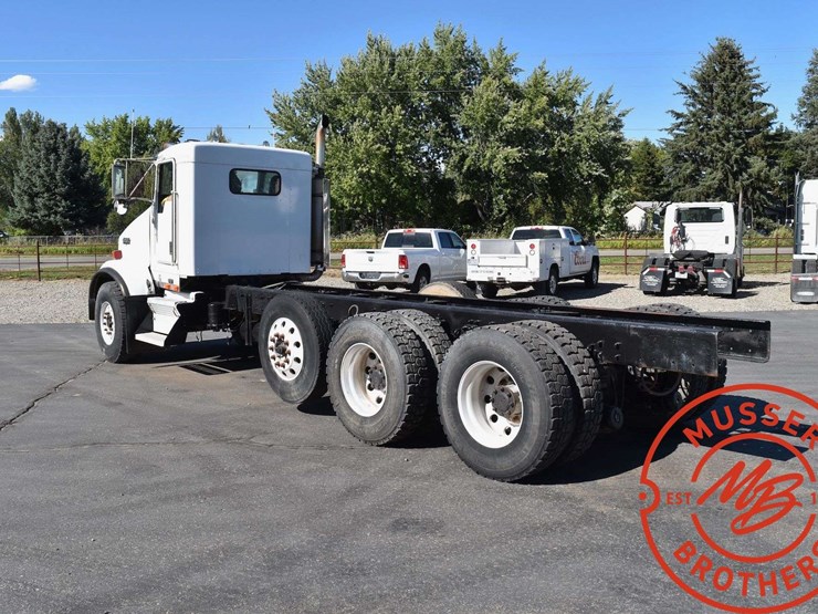 1999-kenworth-t800b-image-5