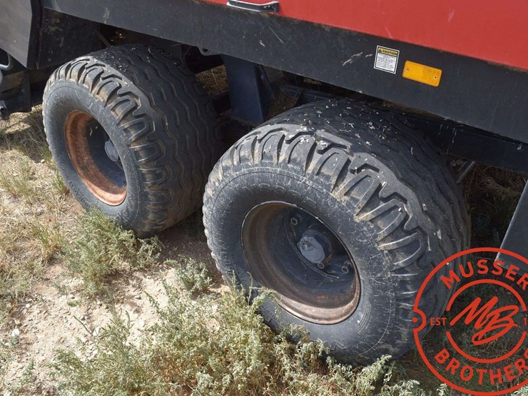 case-ih-lbx432-image-34