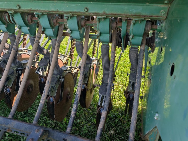 john-deere-8300-image-14
