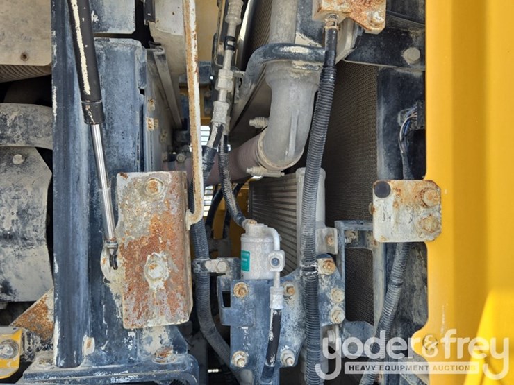 2019-komatsu-wa380-8-image-42