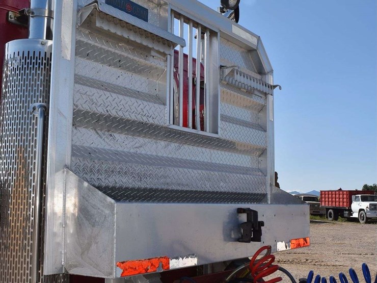1984-peterbilt-359-image-37