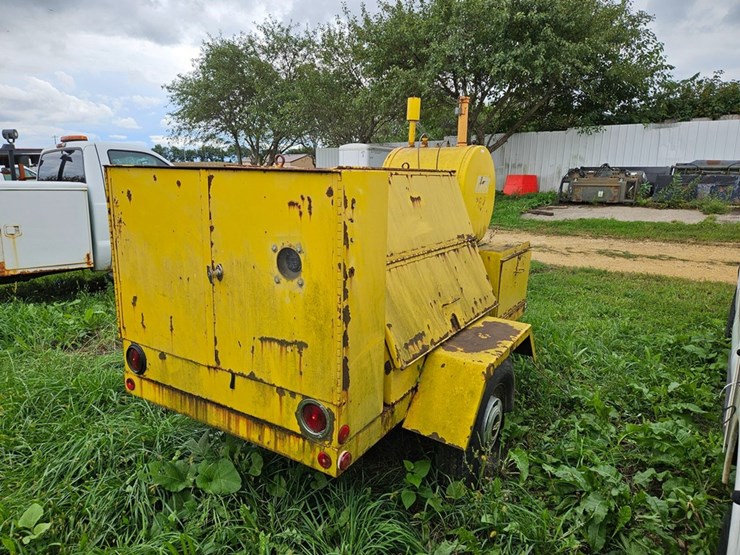 #2076-•-797-towable-generator-image-5