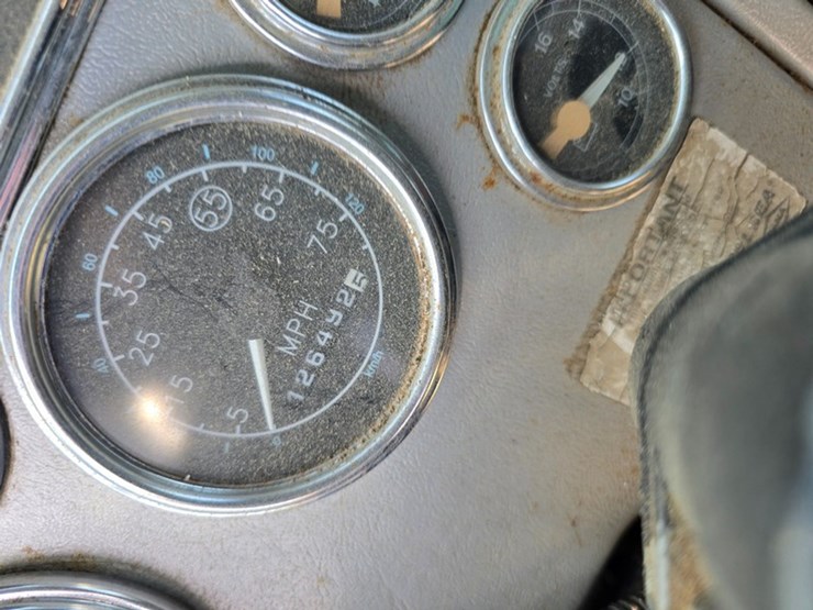 1995-ford-l8000-image-45