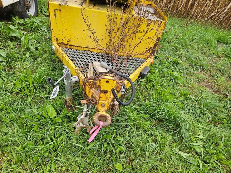 #2076-•-797-towable-generator-image-9