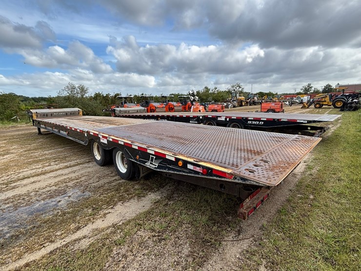 2015-landoll-930-image-4