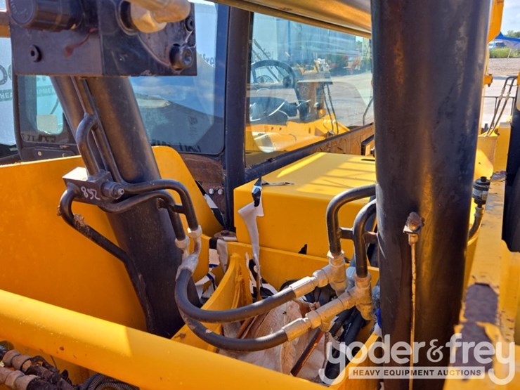 2017-jcb-507-42-image-36