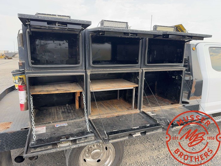 2017-ford-f550-image-29