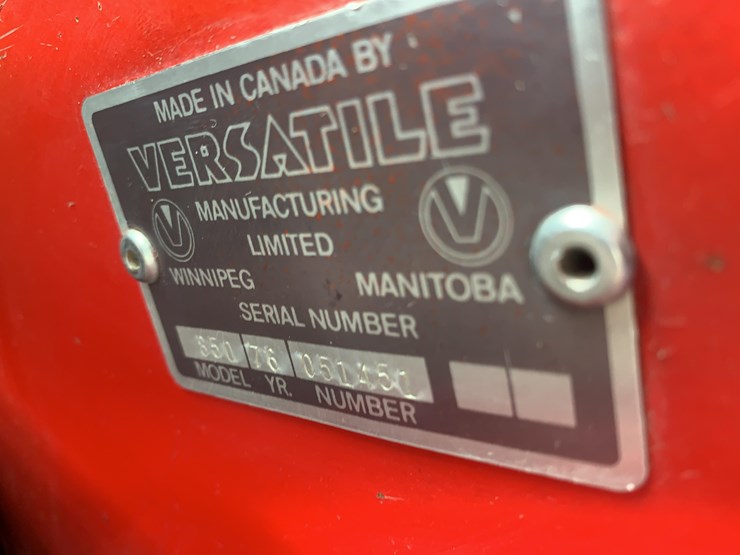 1976-versatile-850-image-35
