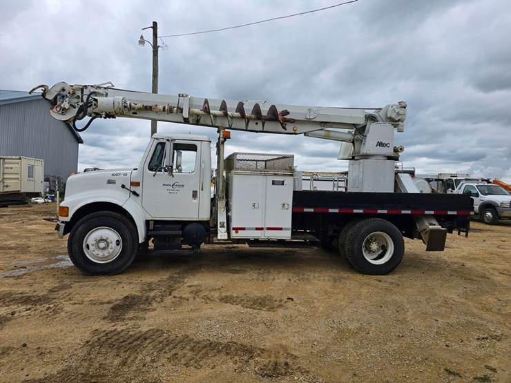 2000-international-4700-image-2