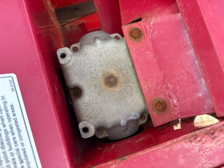#5580-•-ventrac-kx523-snowblower-attachment-image-8