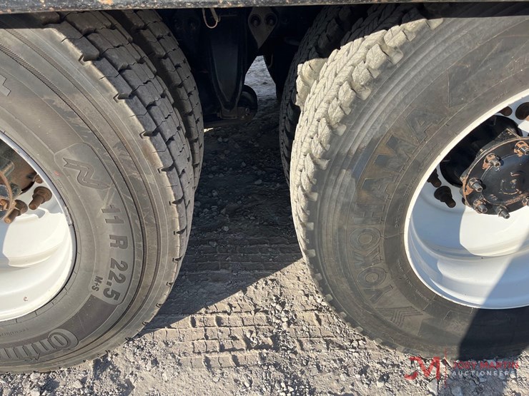 2020-freightliner-t/a-hydraulic-tail-truck-image-12