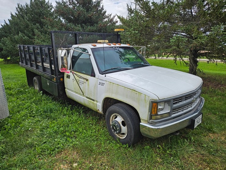 chevrolet-3500-image-1