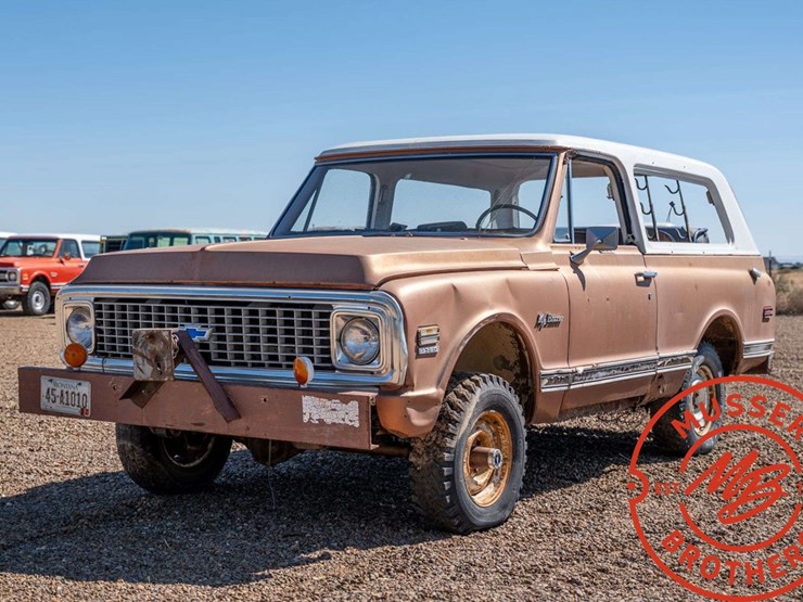 1972-chevrolet-k5-image-2