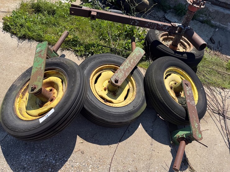 john-deere-7-image-1