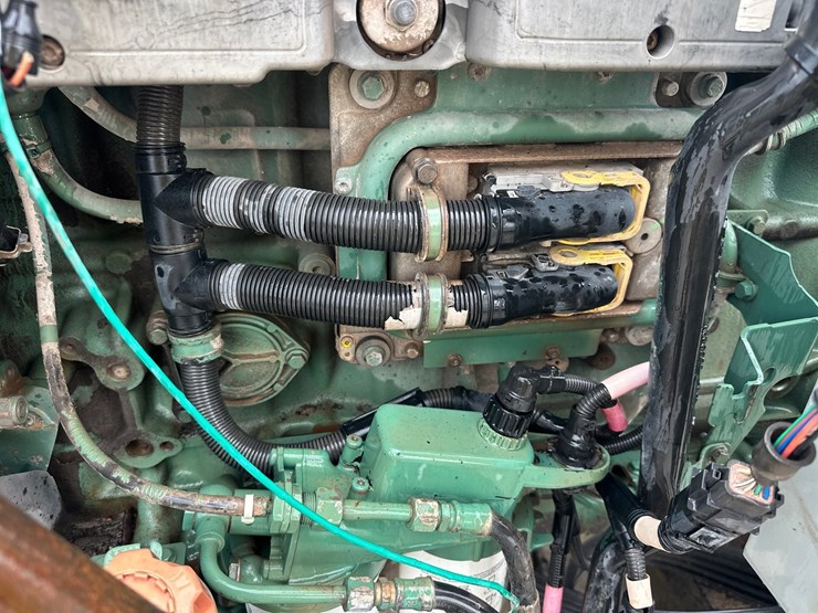 #5620-•-volvo-penta-twin-disc-pto-generator-image-20