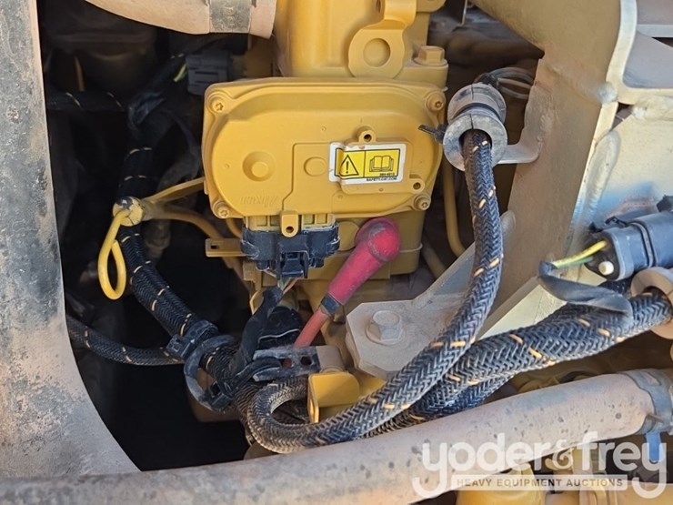 2019-caterpillar-299d2-image-41