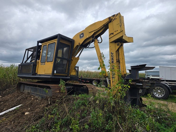 deere-693b-image-7