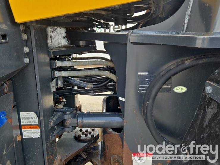 2022-komatsu-wa320-8-image-32
