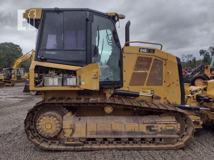 2015-caterpillar-d4k2-xl-image-27