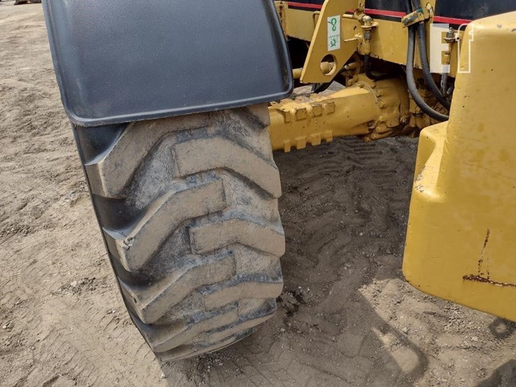 1999-caterpillar-th83-image-14