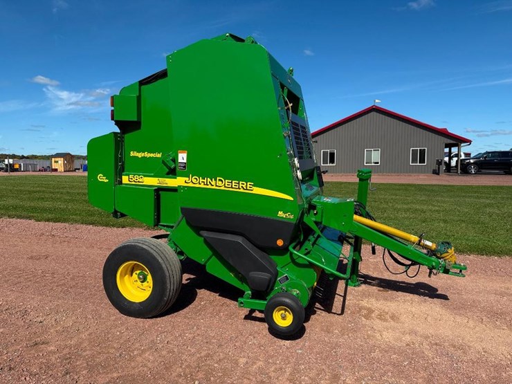 2006-john-deere-582-image-1