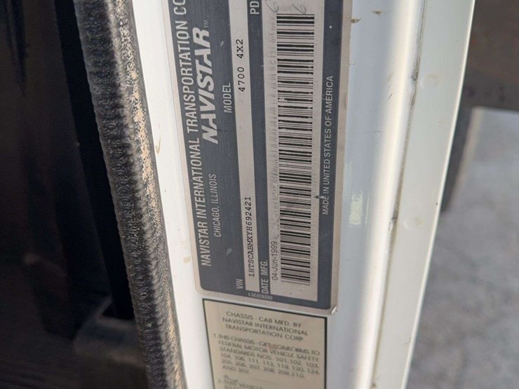 2000-international-4700-image-34
