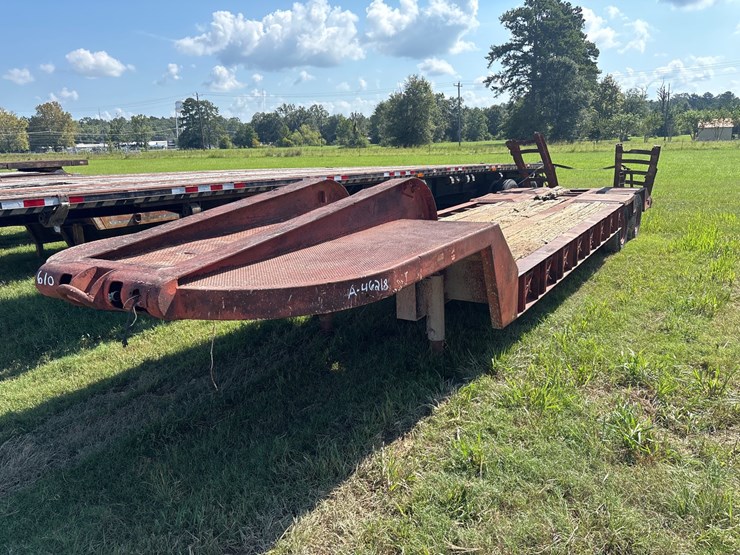 #46218-•-32ft-nabors-lowboy-trailer-|-no-title-image-1