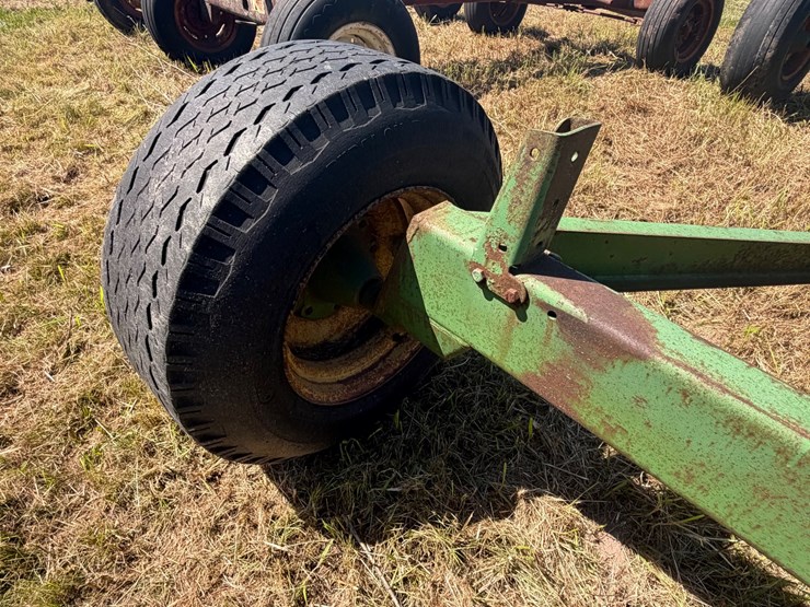 john-deere-1075-image-6
