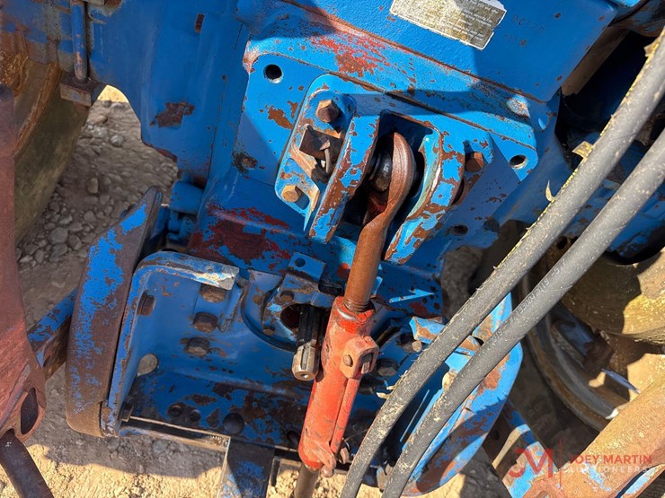 ford-tractor-image-12