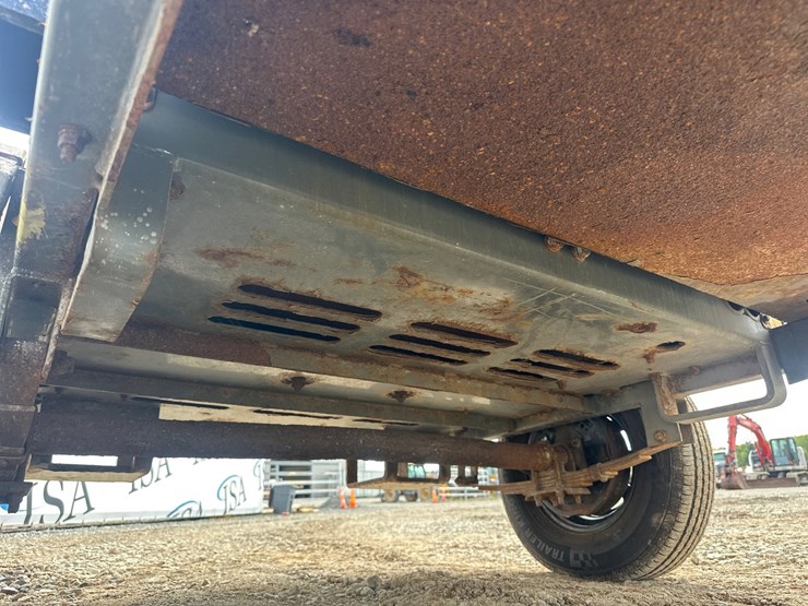 2012-wacker-neuson-e1100-image-32