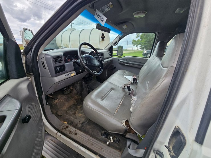 2001-ford-f350-image-19