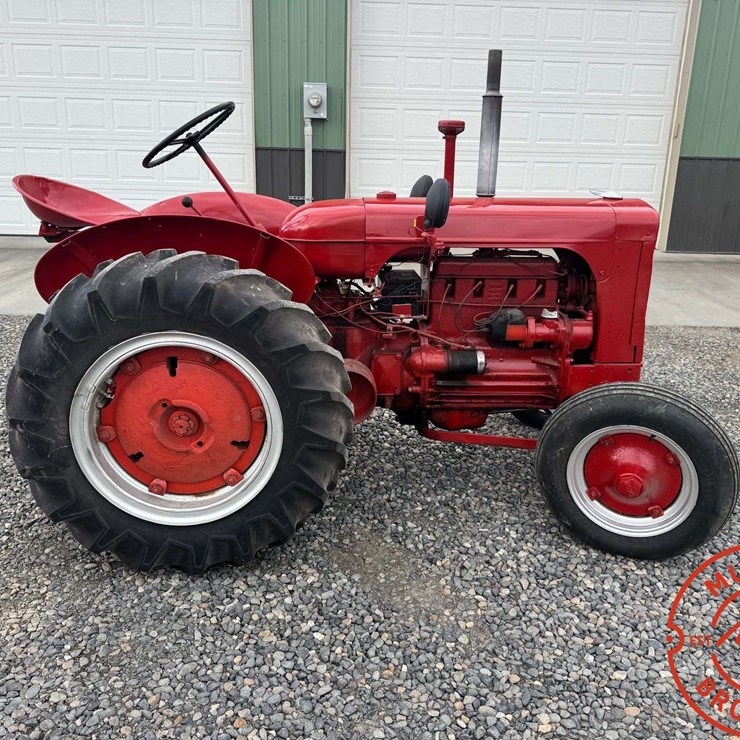 1948 Case SI Tractor