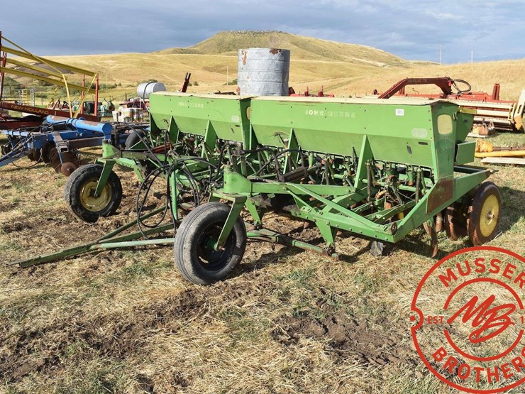 john-deere-2-image-1