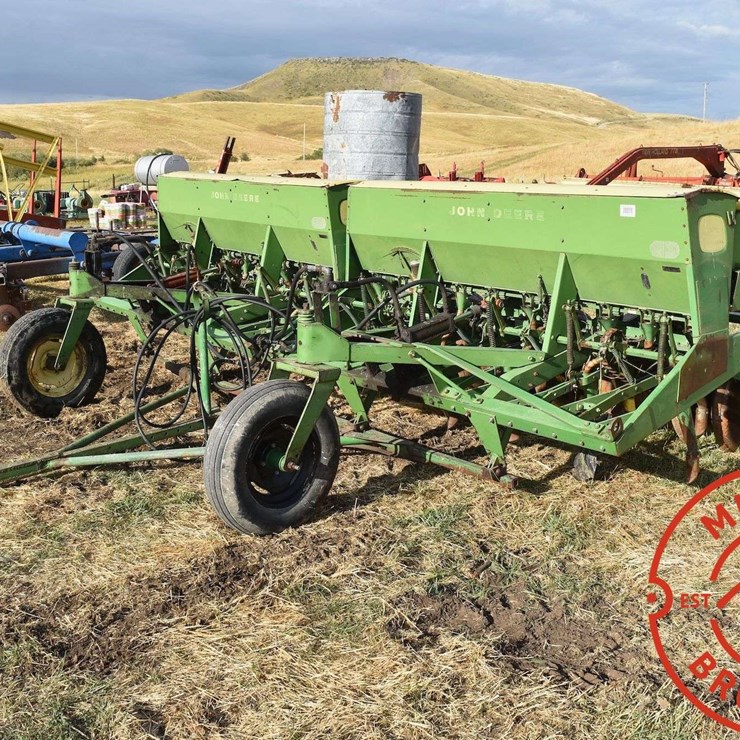 JOHN DEERE 2