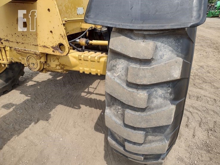 1999-caterpillar-th83-image-16